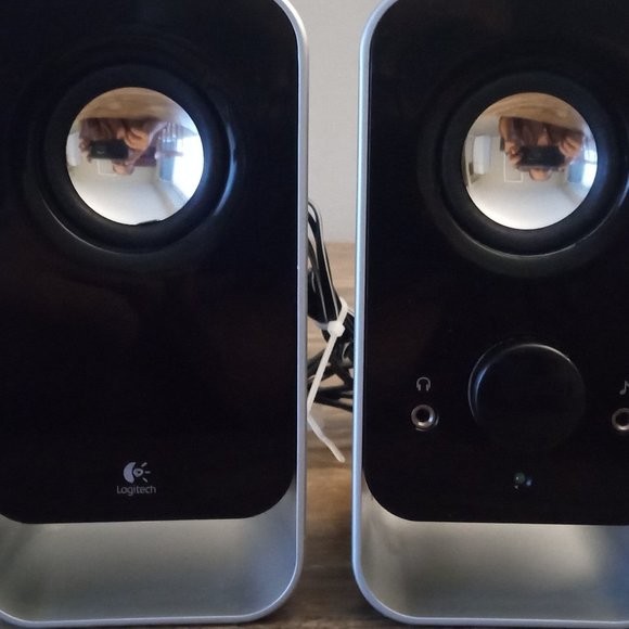 Logitech LS11 Notebook Laptop Speakers, ModeLS-00035 Includes Power Charger Vntg - Picture 5 of 8